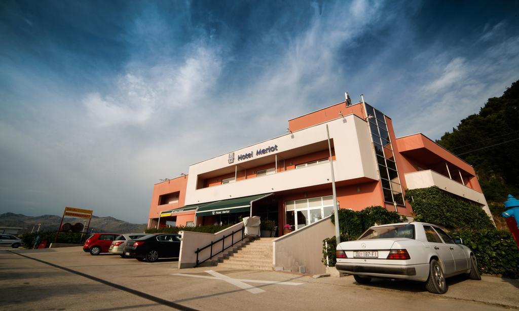 Hotel Merlot Opuzen  Exterior photo